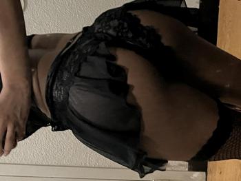 Bleu, 23 African American female escort, Atlanta