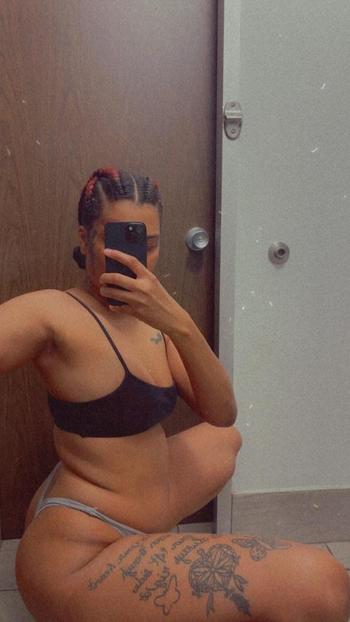 Slim, 25  female escort, Atlanta