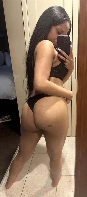 Izzy, 27  female escort, Atlanta
